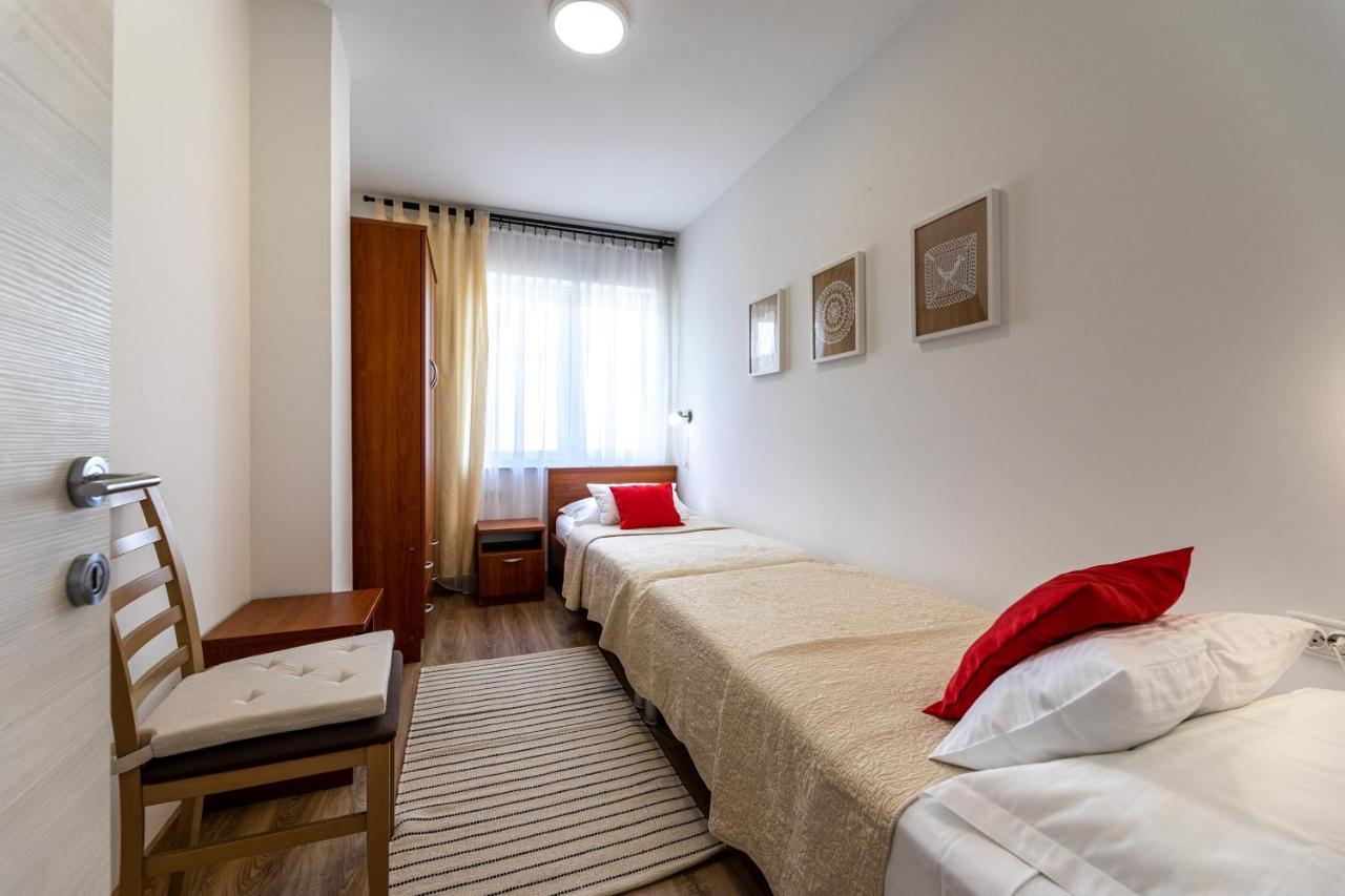 Apartments Maja And Sanja Baška Buitenkant foto
