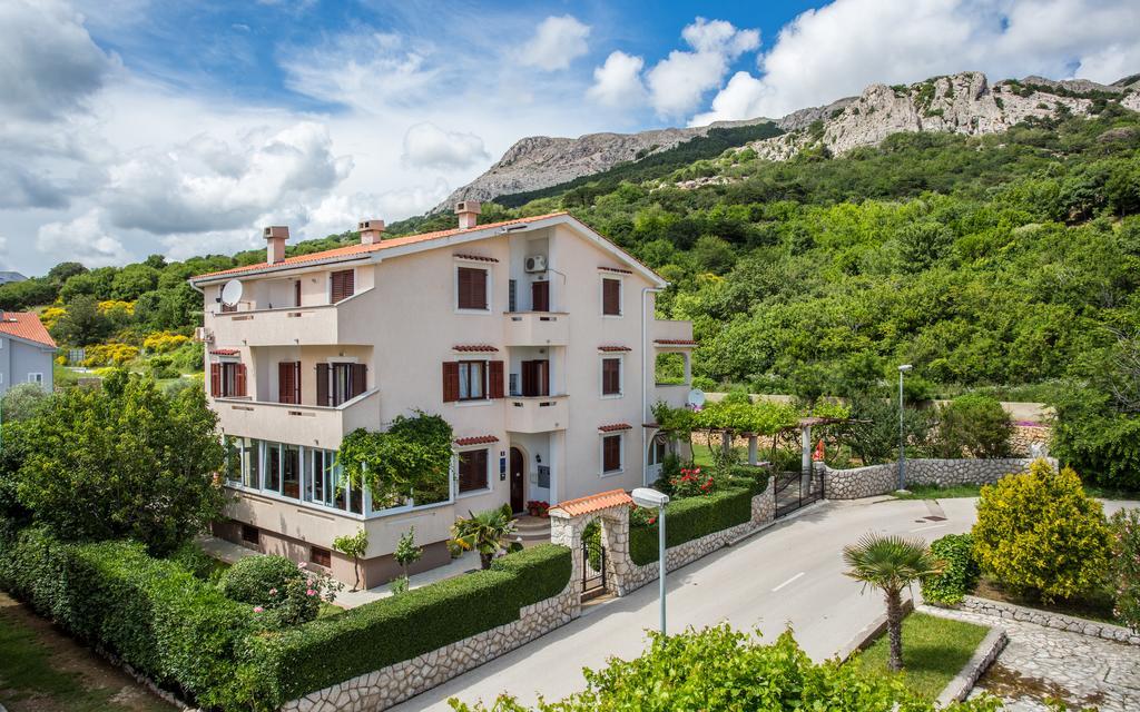 Apartments Maja And Sanja Baška Buitenkant foto